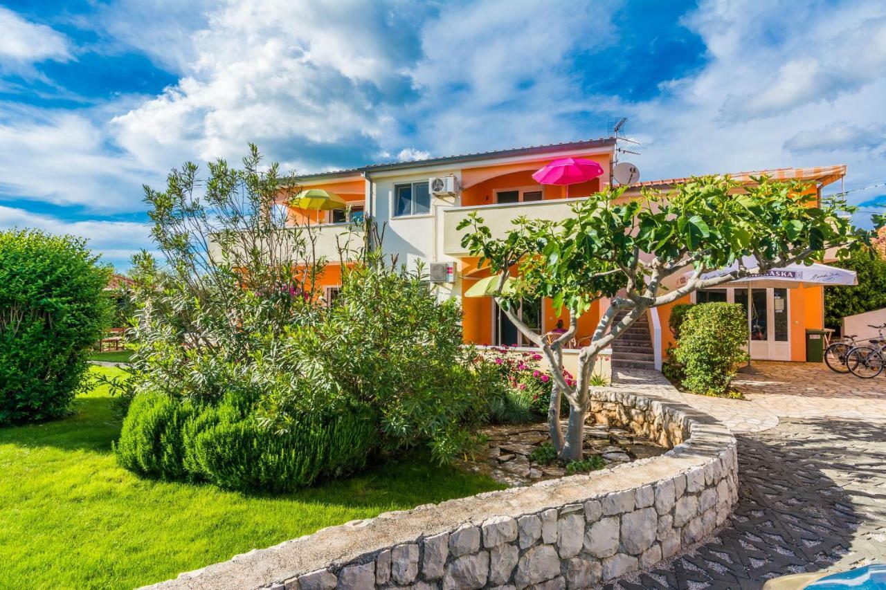 זאטון Apartmani Albi מראה חיצוני תמונה